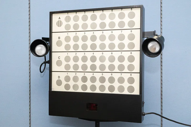 コントラスト感時計